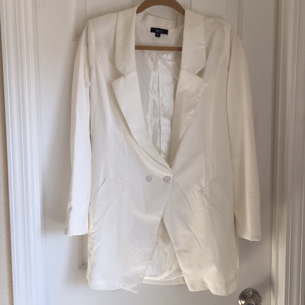 Oversized tailored blazer